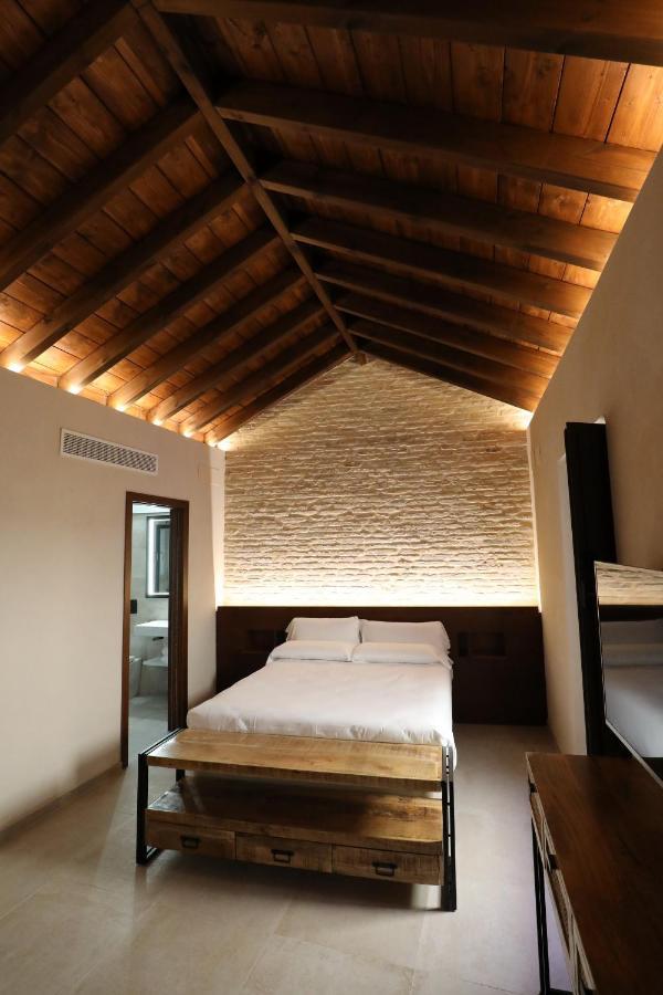 Casa Senorial Del Siglo XVIII Aparthotel Sevilla Kültér fotó