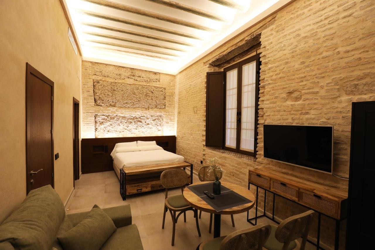 Casa Senorial Del Siglo XVIII Aparthotel Sevilla Kültér fotó