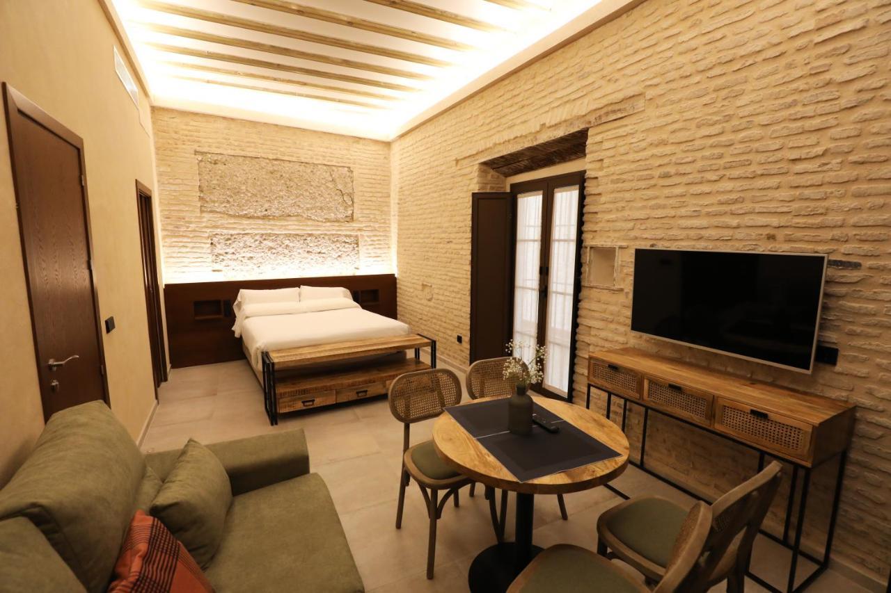Casa Senorial Del Siglo XVIII Aparthotel Sevilla Kültér fotó