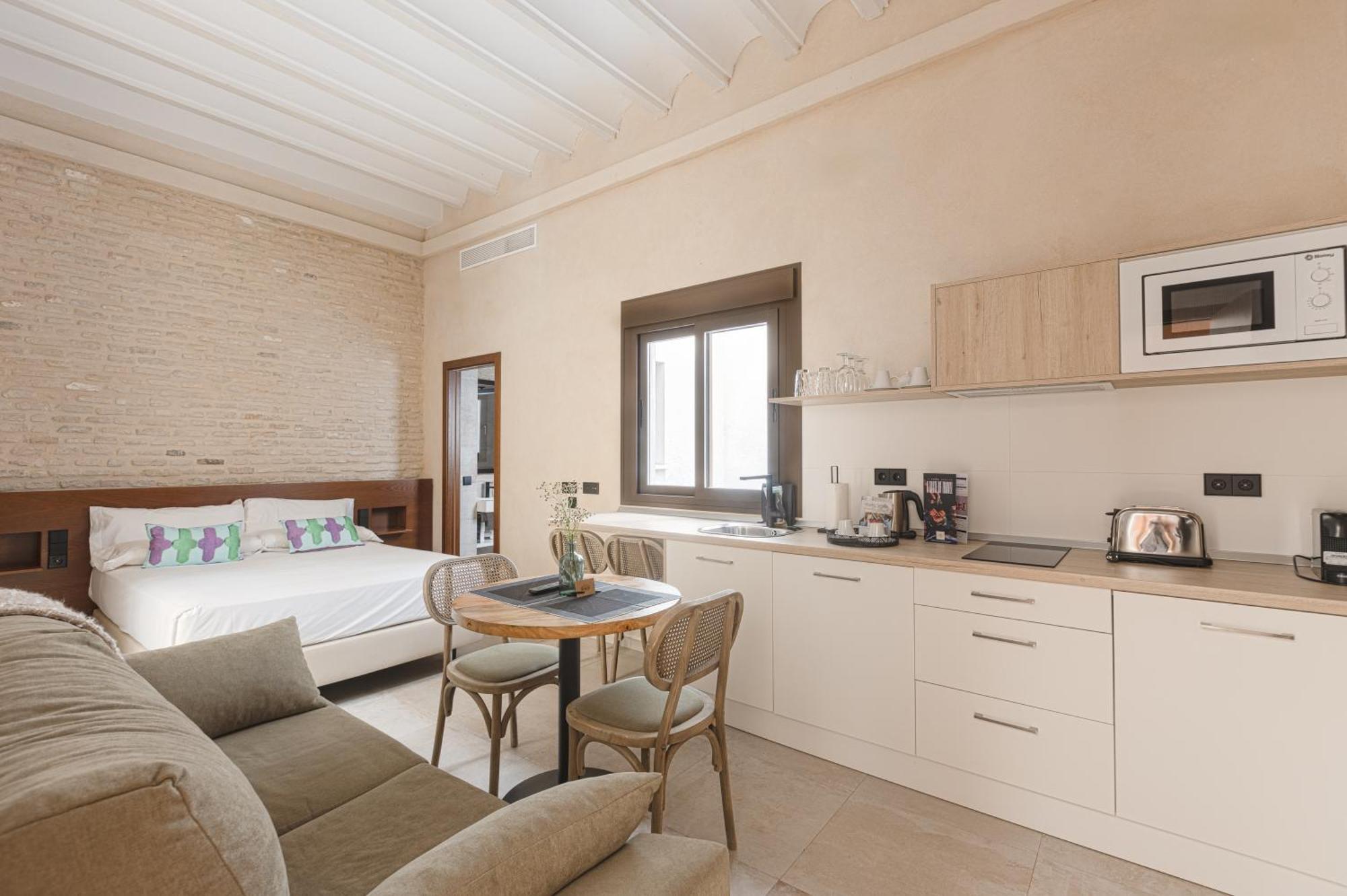Casa Senorial Del Siglo XVIII Aparthotel Sevilla Kültér fotó